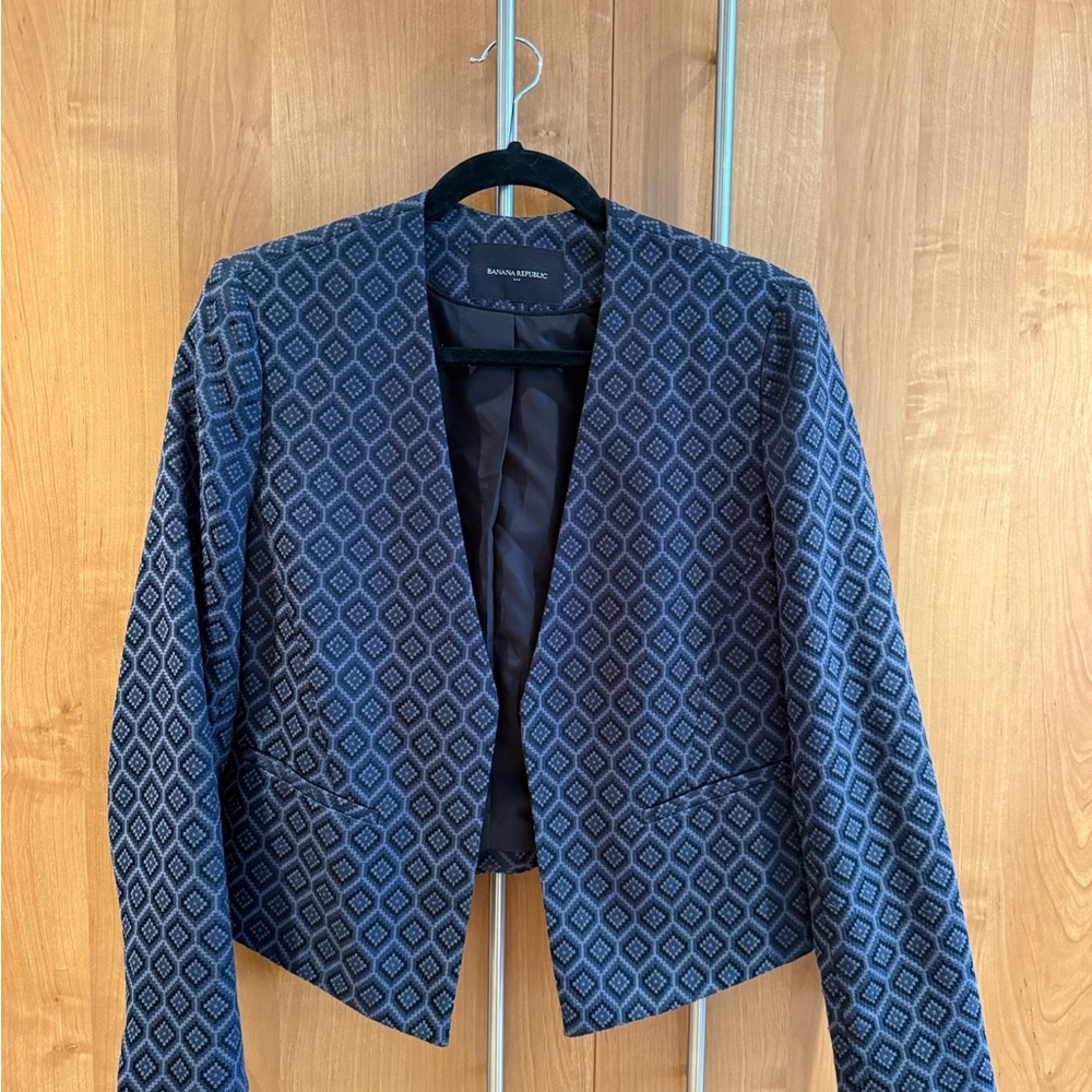 Banana Republic Navy Diamond Jacquard Blazer – Size 12P